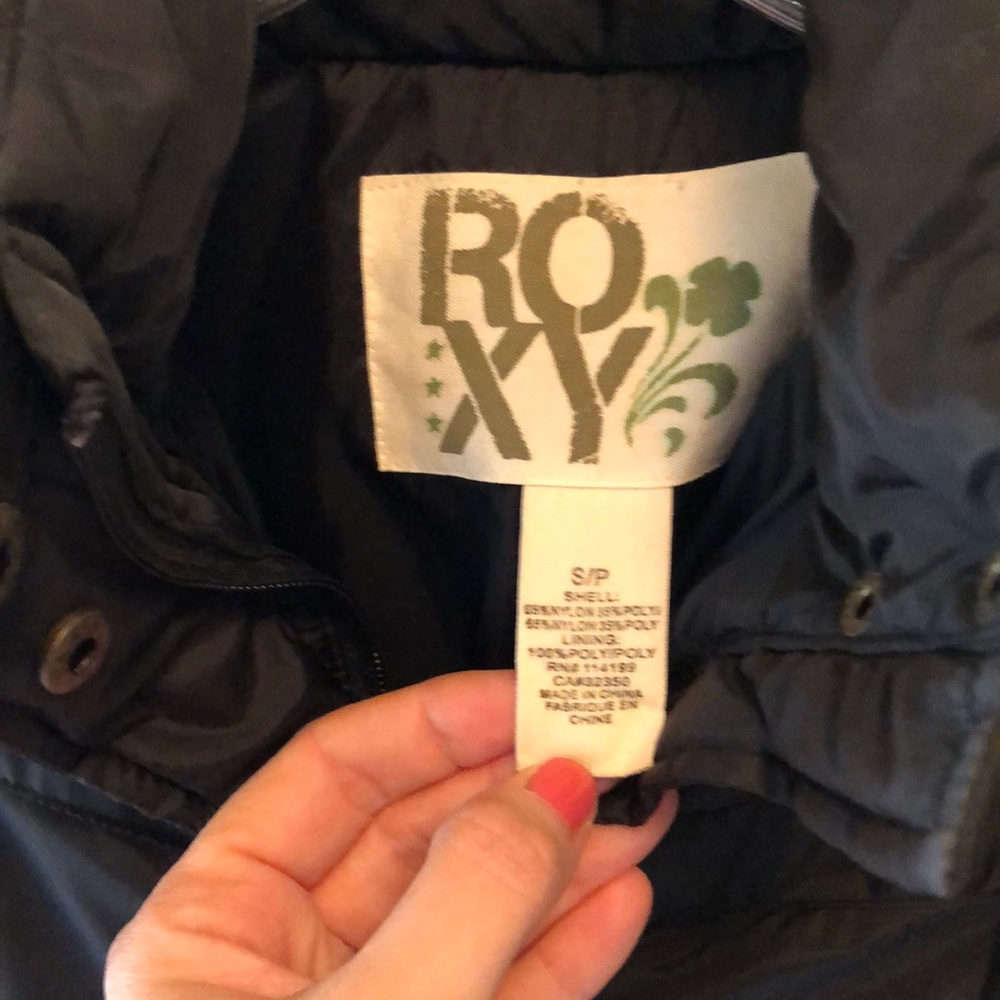 Roxy Lightweight Puffer Winter Jacket - image 5